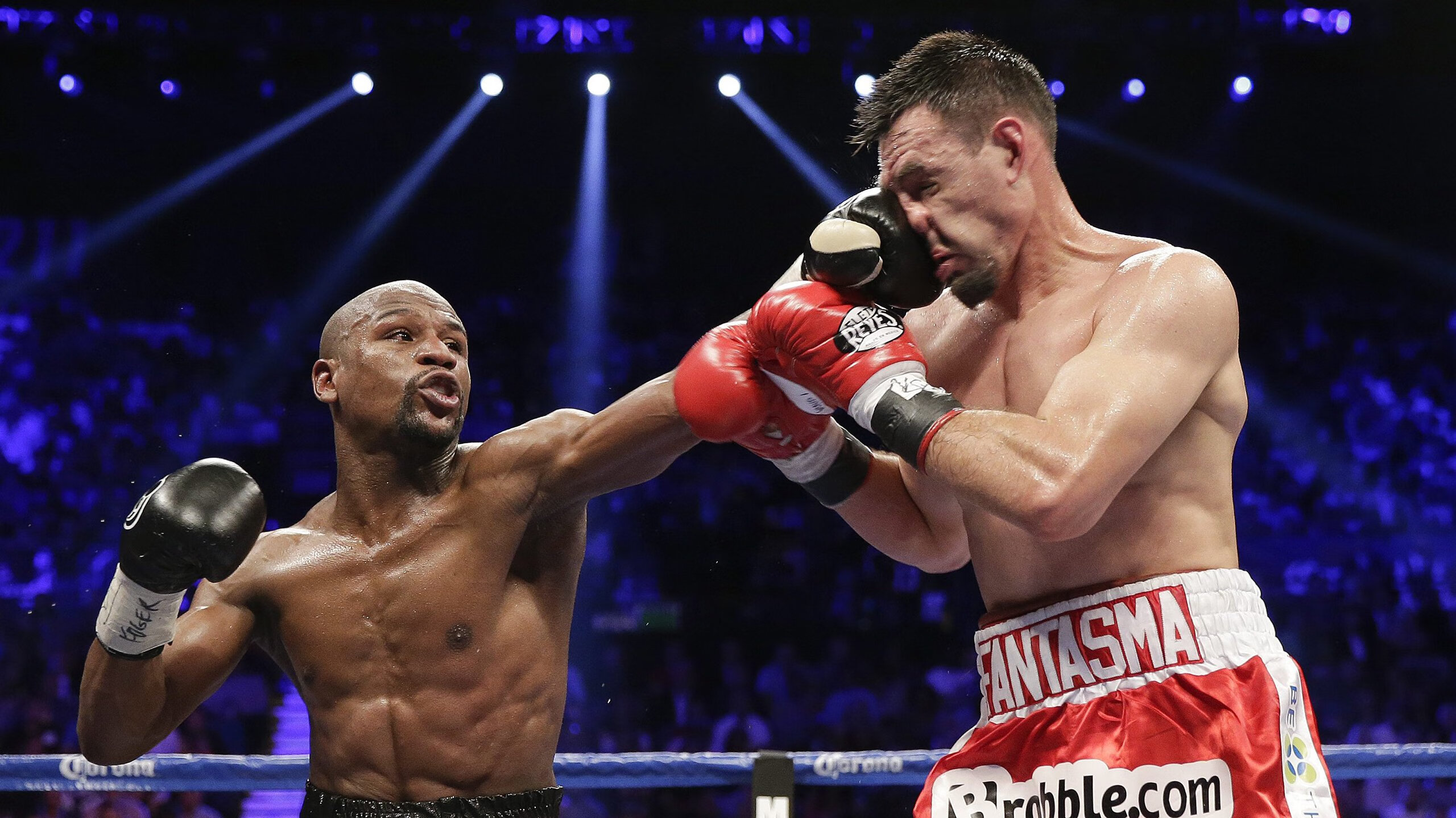 詹姆斯晒出训练照表示对新赛季充满期待,nba詹姆斯训练