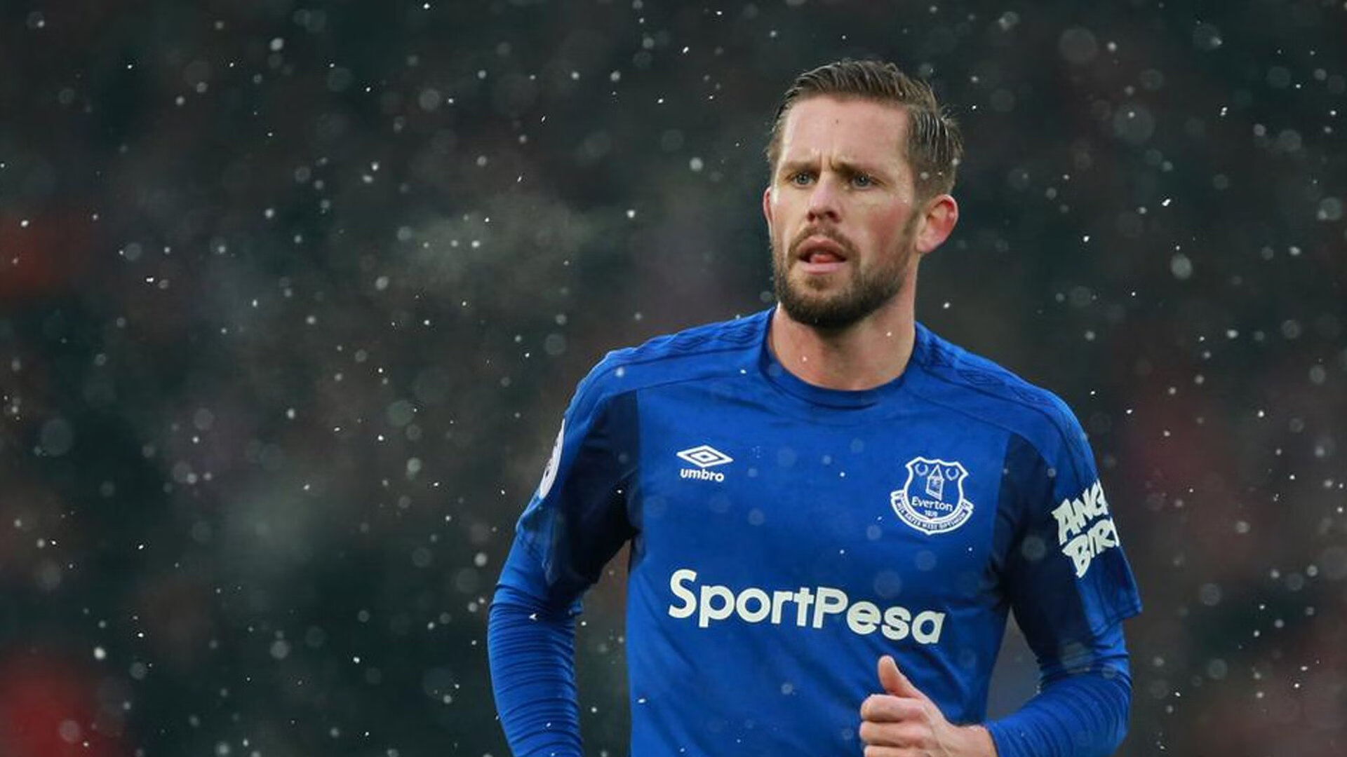 南非羚羊队：进攻的精准传递与防守的全面覆盖让对手难以突破，南非羚羊角